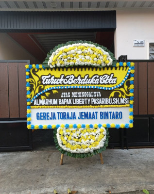 Papan Bunga Duka di Tanjung Senang
